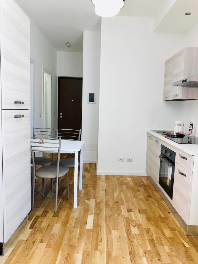 Vt Home - Appartamento Milano Zona Navigli Екстериор снимка