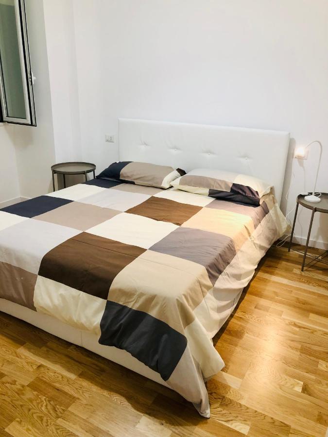 Vt Home - Appartamento Milano Zona Navigli Екстериор снимка