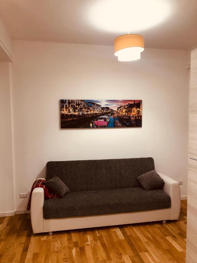 Vt Home - Appartamento Milano Zona Navigli Екстериор снимка