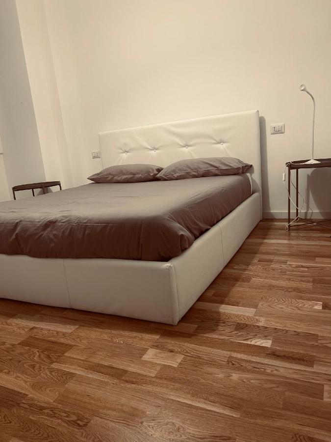 Vt Home - Appartamento Milano Zona Navigli Екстериор снимка