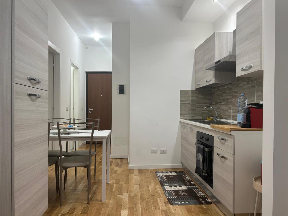 Vt Home - Appartamento Milano Zona Navigli Екстериор снимка
